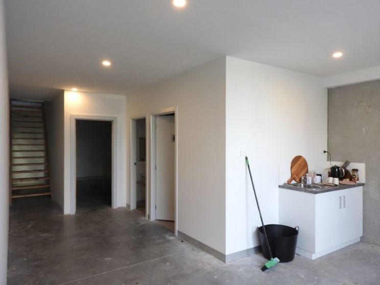 Click to view all images Unit 8/30-32 Christensen Street Cheltenham VIC 3192 - Image 3