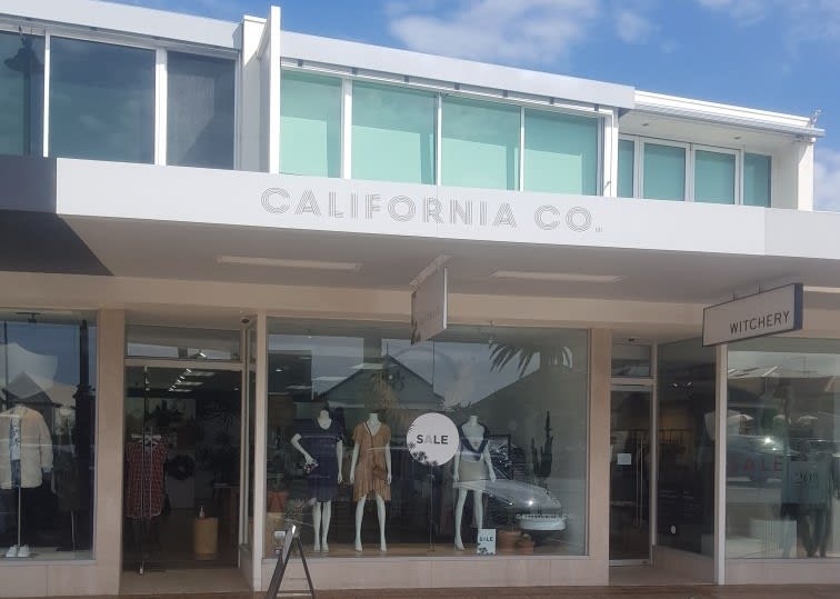 Click to view all images Shop 2/133 Ocean Beach Road Sorrento VIC 3943 - Image 1
