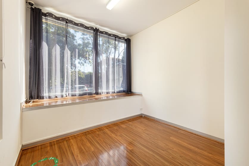 Click to view all images Shop 4/417 Whitehorse Road Balwyn VIC 3103 - Image 2