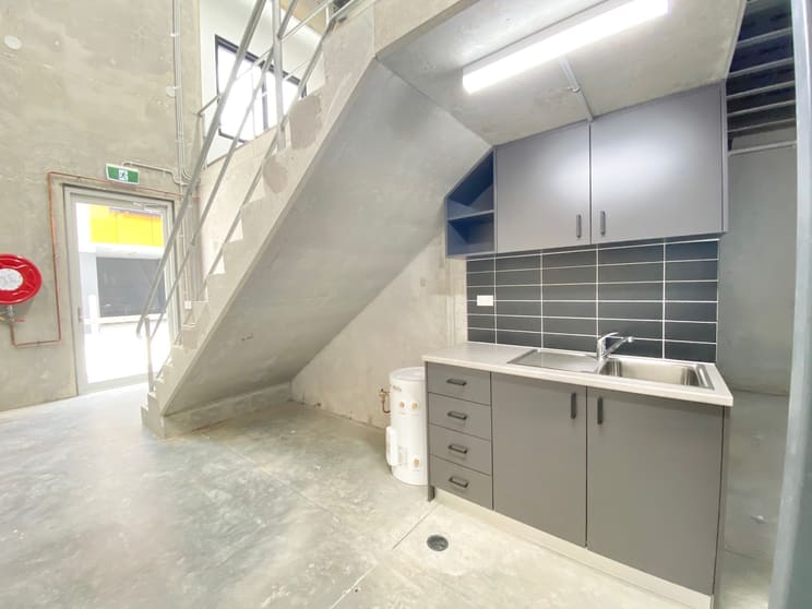 Click to view all images 12/7 Daisy St Revesby NSW 2212 - Image 3
