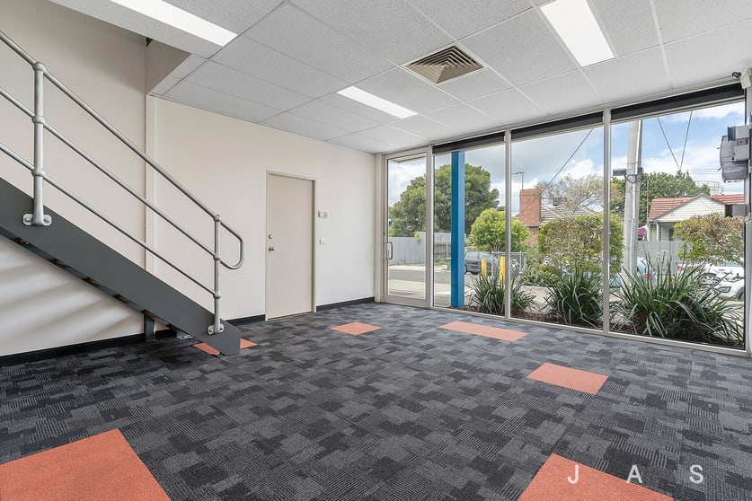 12 Taylor Street Yarraville VIC 3013 - Image 2