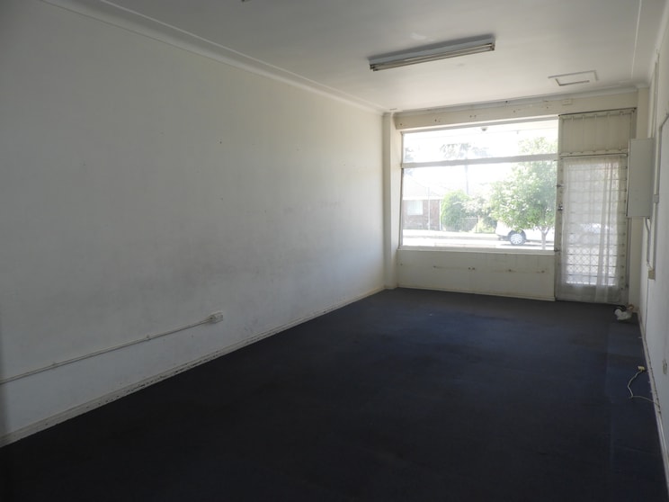 Click to view all images 2/1 Railway Street Corrimal NSW 2518 - Image 3