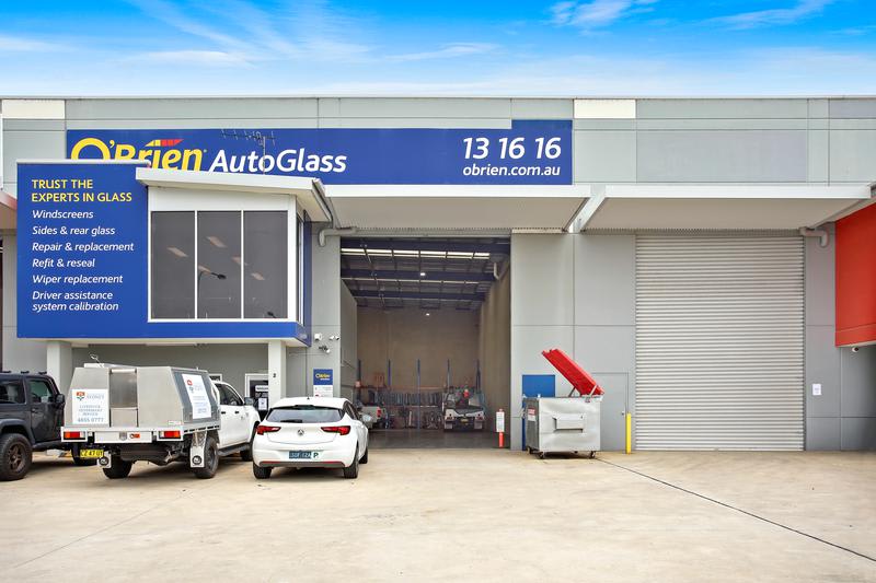 Click to view all images 2/19 Rodeo Road Gregory Hills NSW 2557 - Image 2