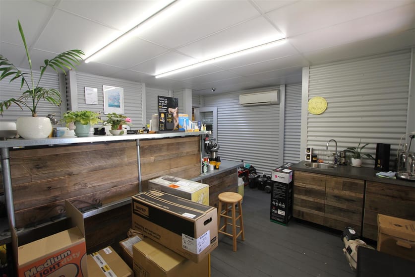 Click to view all images 218 Princes Highway Sylvania NSW 2224 - Image 3