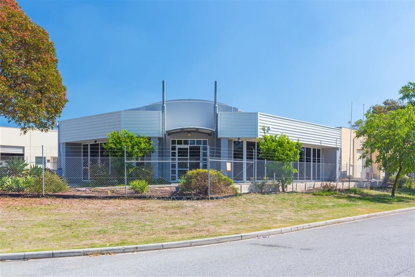 Click to view all images 6 Pavers Circle Malaga WA 6090 - Image 1