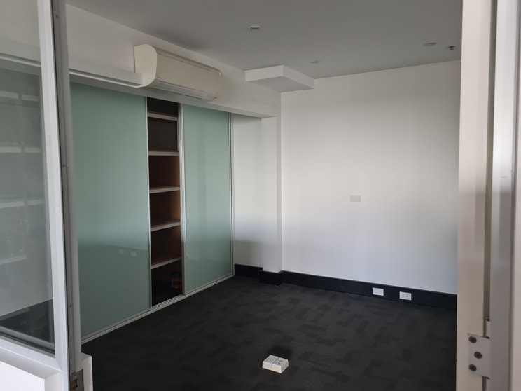 Click to view all images Level 3, Suite 15/113-115 Oxford Street Darlinghurst NSW 2010 - Image 3