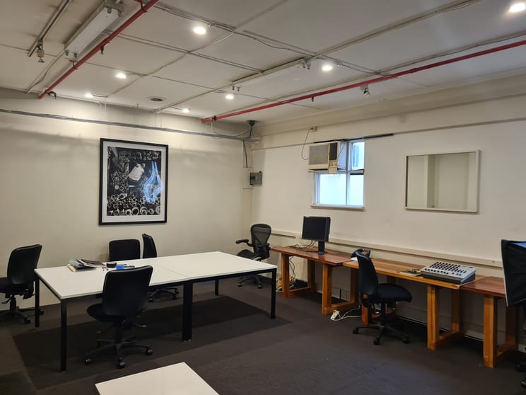 Click to view all images Level 3, Suite 19/113-115 Oxford Street Darlinghurst NSW 2010 - Image 1