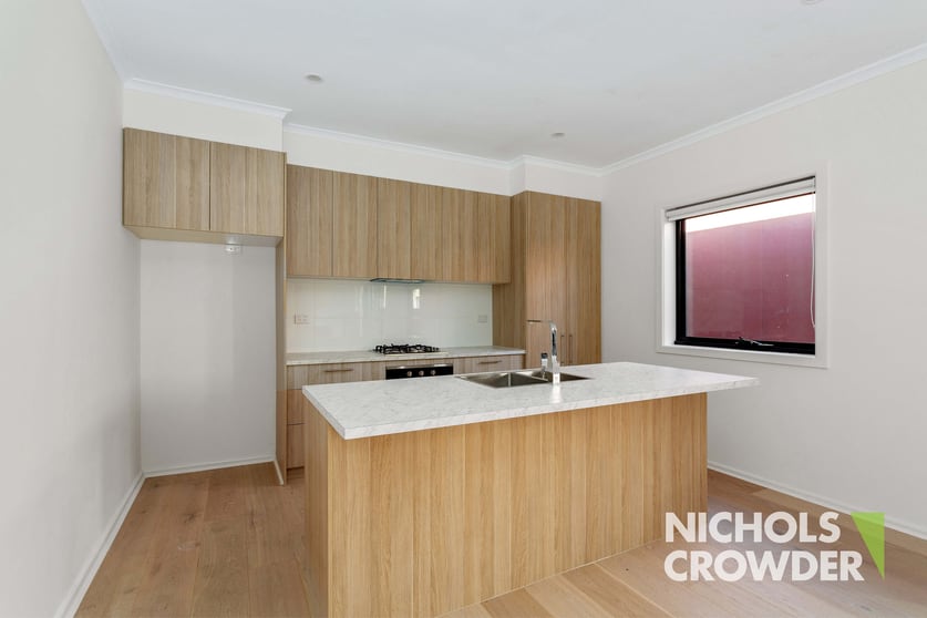 Click to view all images 931 Centre Road Bentleigh VIC 3204 - Image 3