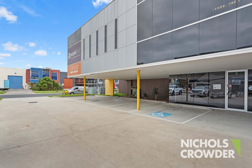 Click to view all images 12 Capital Court Braeside VIC 3195 - Image 2