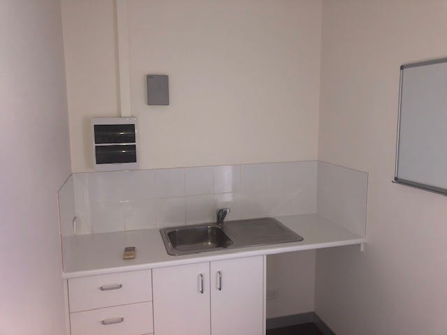 Click to view all images UNIT 22 / 207 CURRUMBURRA RD Ashmore QLD 4214 - Image 3