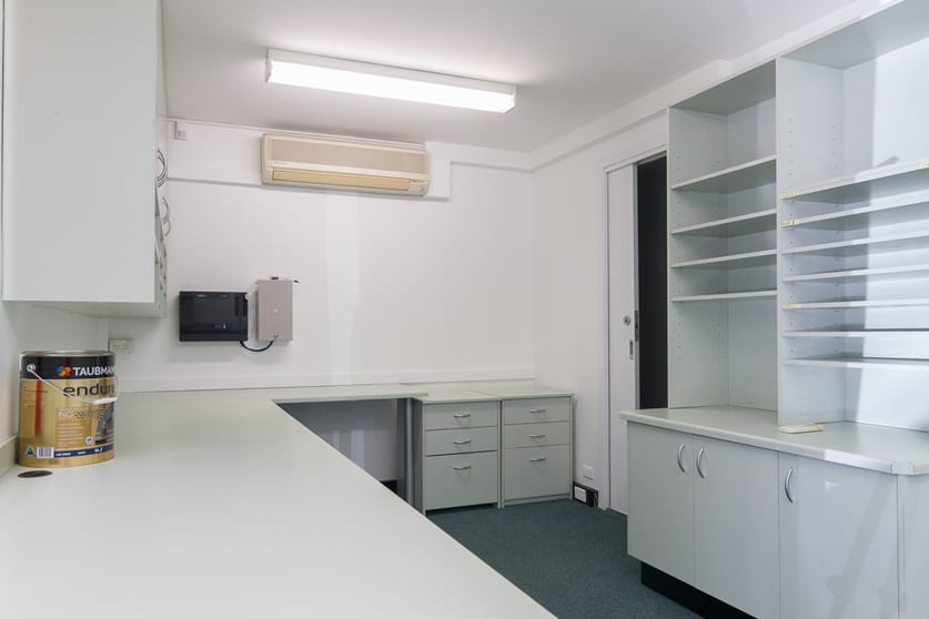 Click to view all images 23/7 Salisbury Road Castle Hill NSW 2154 - Image 3