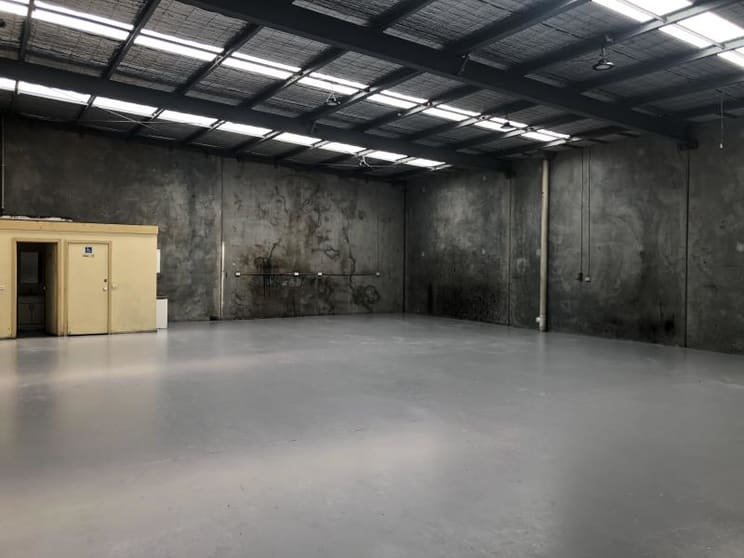 Click to view all images 2/2 Colrado Court Hallam VIC 3803 - Image 2