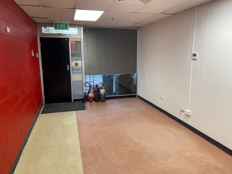 76 Orsmond Street Hindmarsh SA 5007 - Image 2