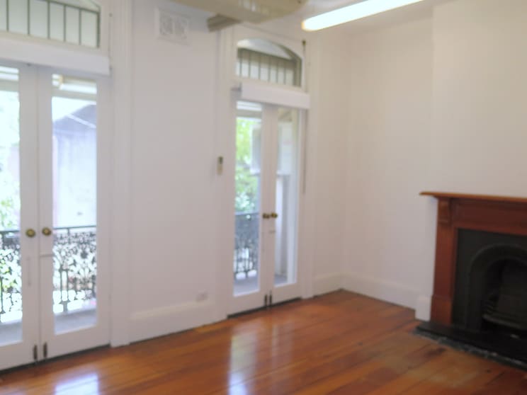 Click to view all images 10 Leswell St Bondi Junction NSW 2022 - Image 3