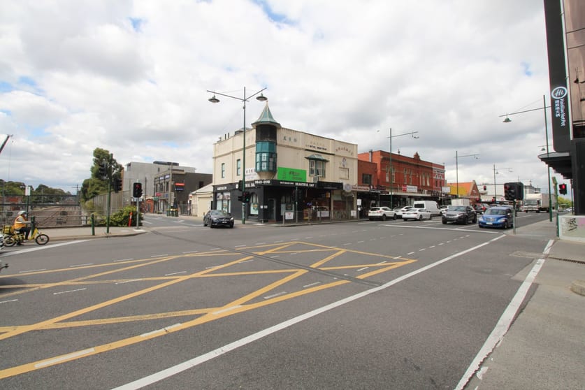 Click to view all images 580 Station Street Box Hill VIC 3128 - Image 2