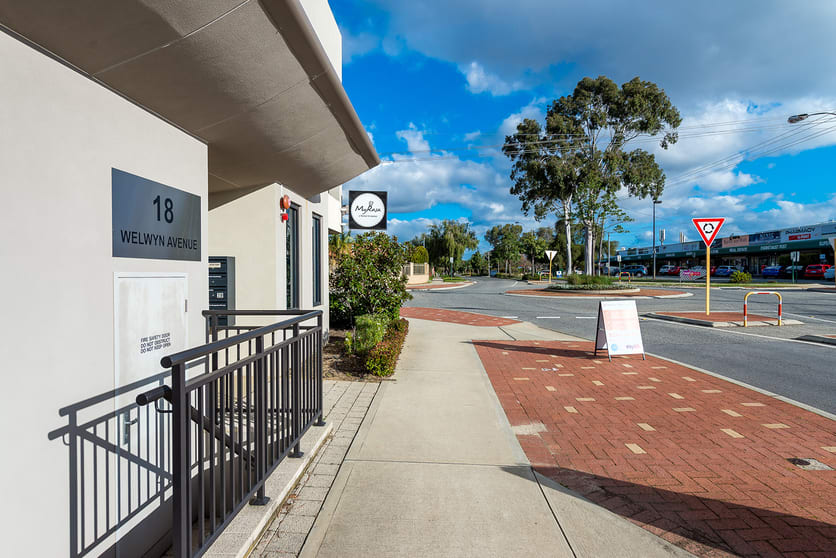 Click to view all images Suite 1/18 Welwyn Avenue Manning WA 6152 - Image 2