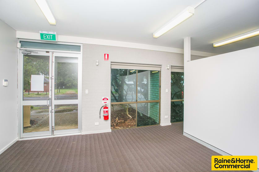 Click to view all images 94 Jersey Street Jolimont WA 6014 - Image 3