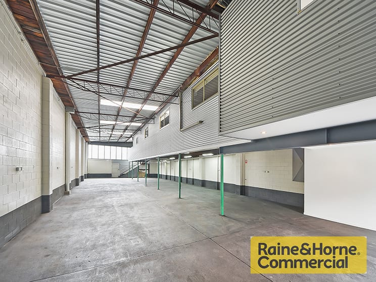 Click to view all images 34 Collingwood Street Albion QLD 4010 - Image 2