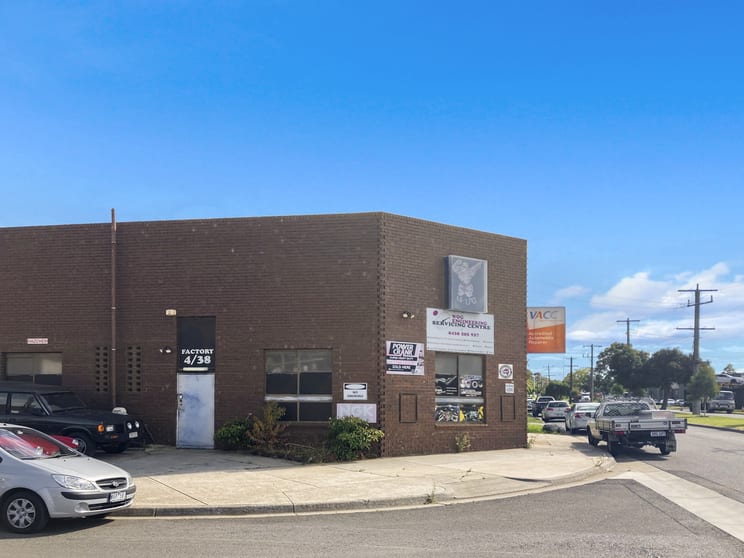 4/38 Sinclair Road Dandenong VIC 3175 - Image 2