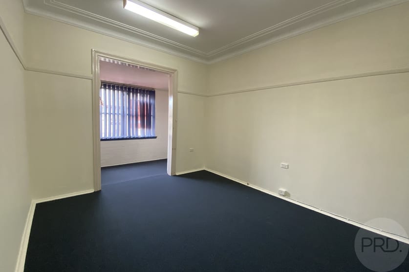 Click to view all images Level 1/379 High Street Penrith NSW 2750 - Image 3