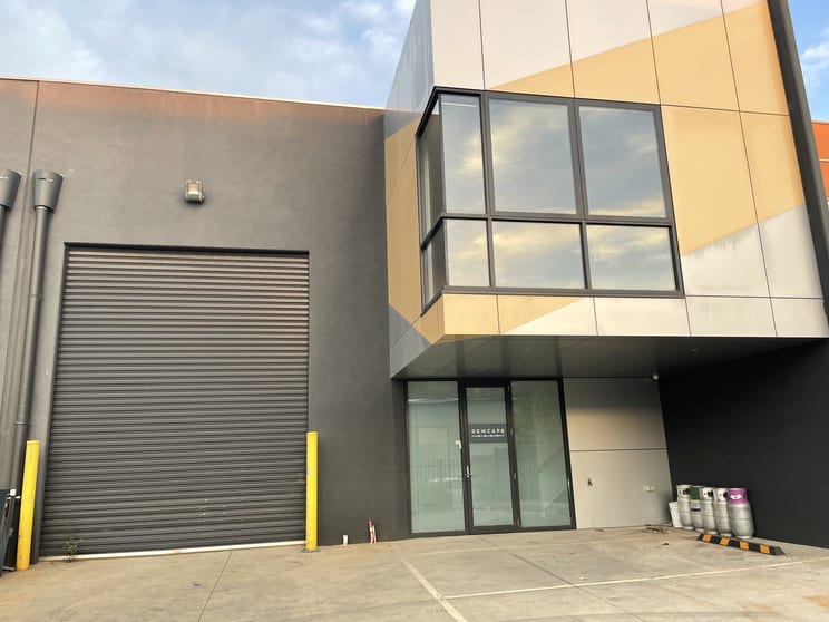 Click to view all images 4/17 Churchill Street Williamstown VIC 3016 - Image 3