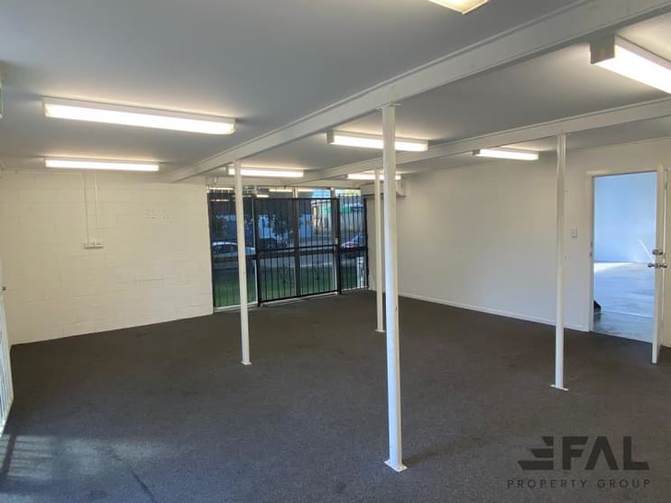 Click to view all images Unit 1B/48 Bullockhead Street Sumner QLD 4074 - Image 3