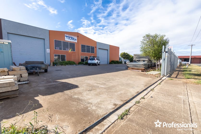 Click to view all images 22 Norton Drive Melton VIC 3337 - Image 1