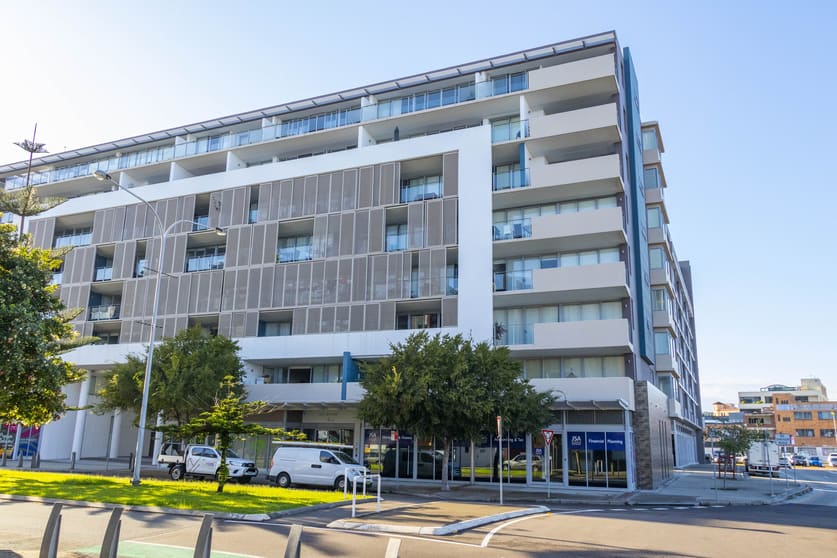Click to view all images Suite 3, 2-4 Honeysuckle Drive Newcastle NSW 2300 - Image 1