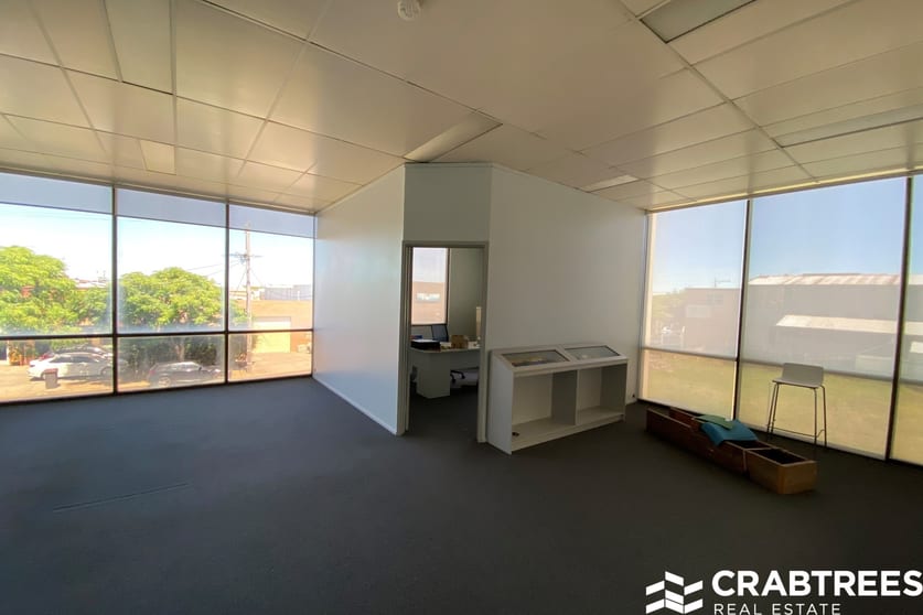 23 Manton Road Oakleigh South VIC 3167 - Image 2