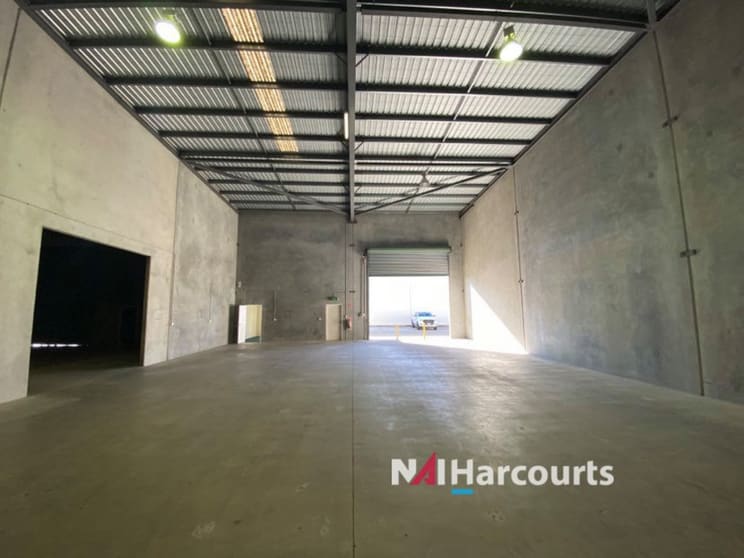 Click to view all images 3/13 Hinkler Court Brendale QLD 4500 - Image 2