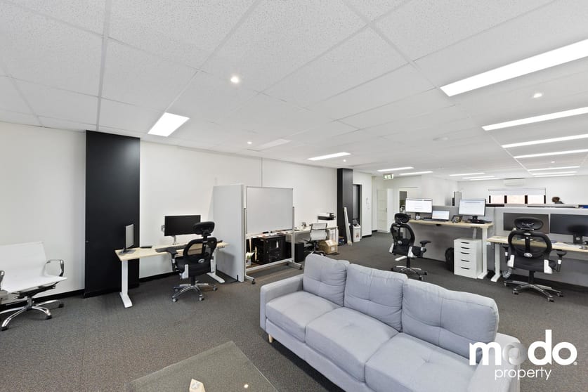 Click to view all images Level 1, 902 Main Road Eltham VIC 3095 - Image 3