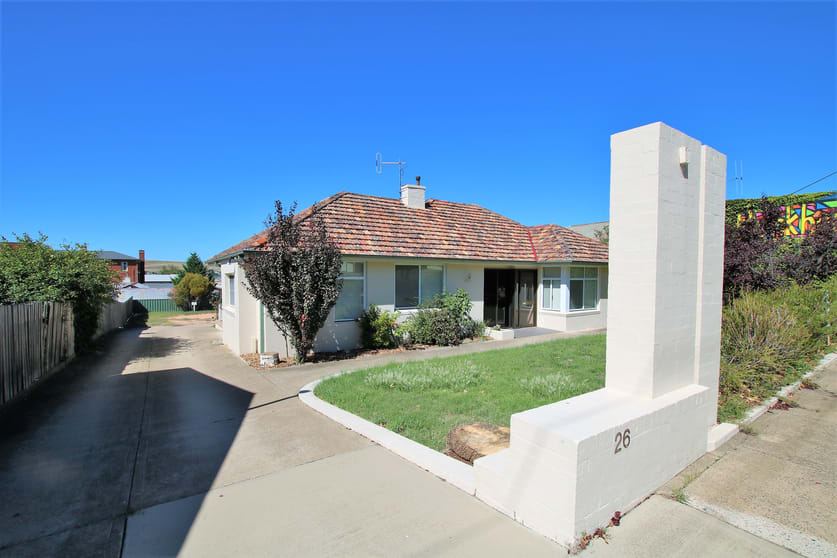 Click to view all images 26 Soho Street Cooma NSW 2630 - Image 1