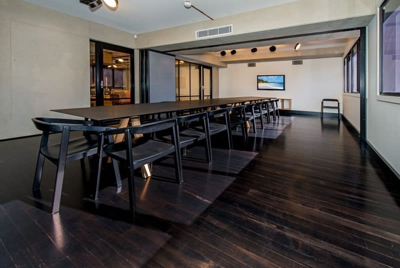 Click to view all images Level 1/17 Aylesbury Street Botany NSW 2019 - Image 1