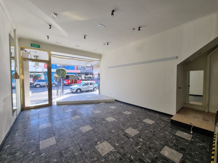 Click to view all images 226 Glenferrie Road Malvern VIC 3144 - Image 3