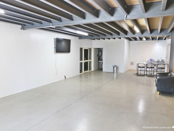 Click to view all images 2 William Street Wagga Wagga NSW 2650 - Image 3