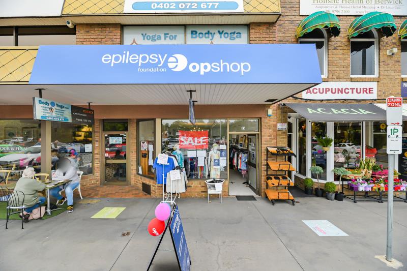 Click to view all images Shop/15 Blackburne Square Berwick VIC 3806 - Image 1