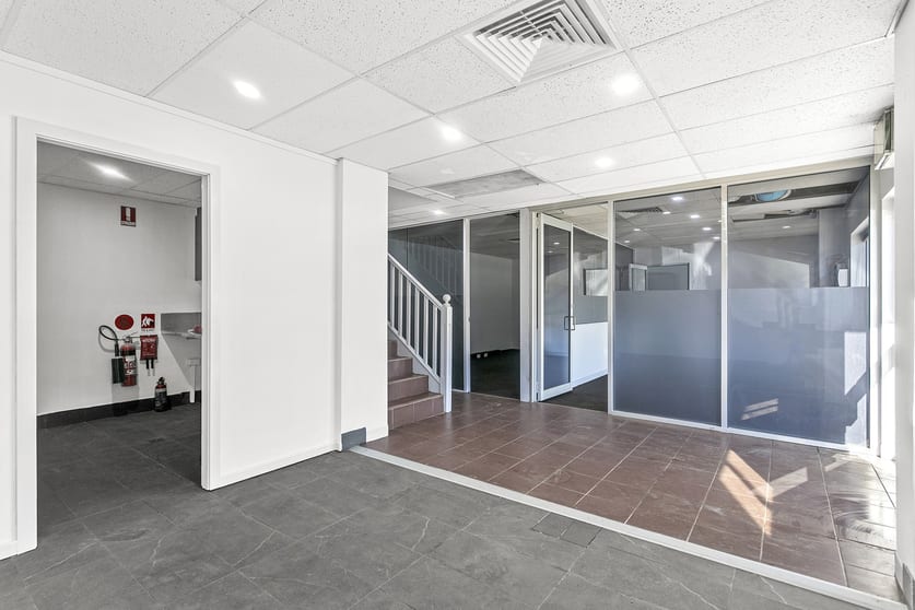 Click to view all images Office/91 - 95 Montague Street North Wollongong NSW 2500 - Image 1