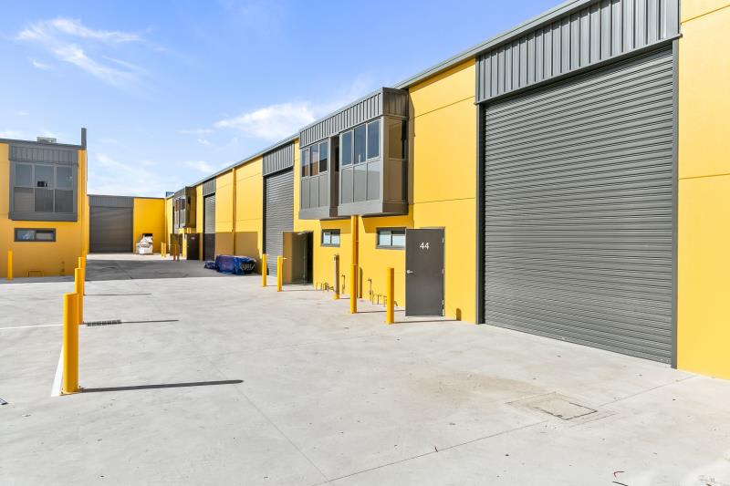 Click to view all images Unit 43/8-10 Barry Road Chipping Norton NSW 2170 - Image 1