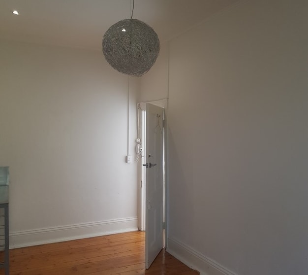 Click to view all images Suite 4/51 Victoria Avenue Albert Park VIC 3206 - Image 2