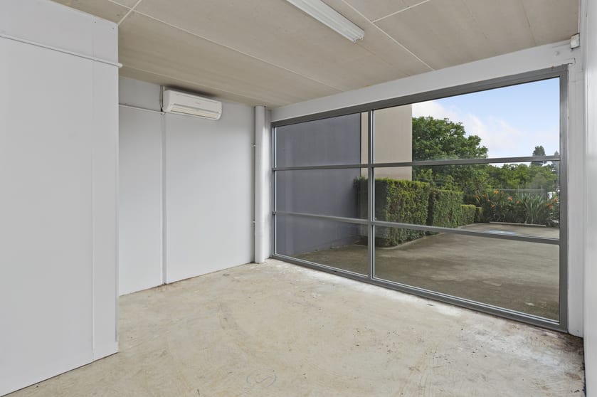 Click to view all images 7a Commerce Circuit Yatala QLD 4207 - Image 2