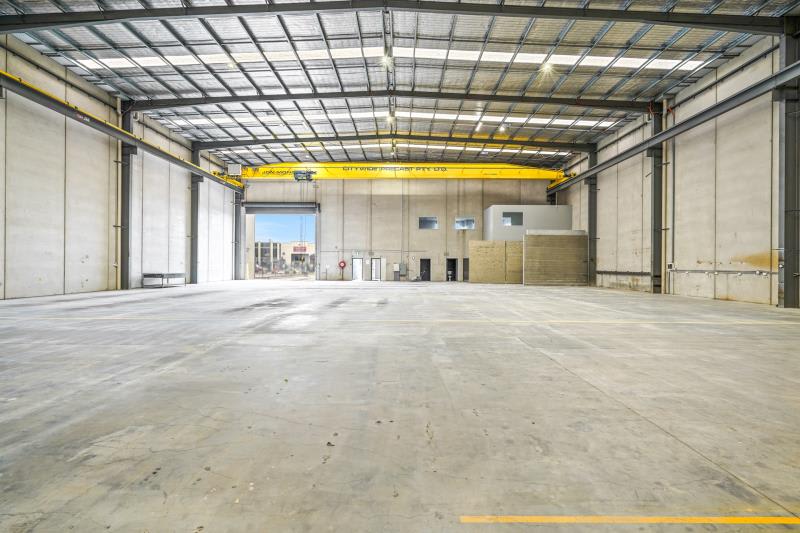 Click to view all images 27 Bormar Drive Pakenham VIC 3810 - Image 2