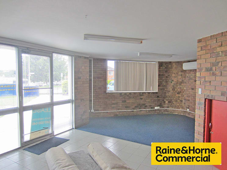 Click to view all images Ground/38 Hudson Road Albion QLD 4010 - Image 1