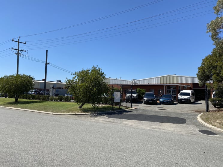 Click to view all images 12 Reggio Road Kewdale WA 6105 - Image 2