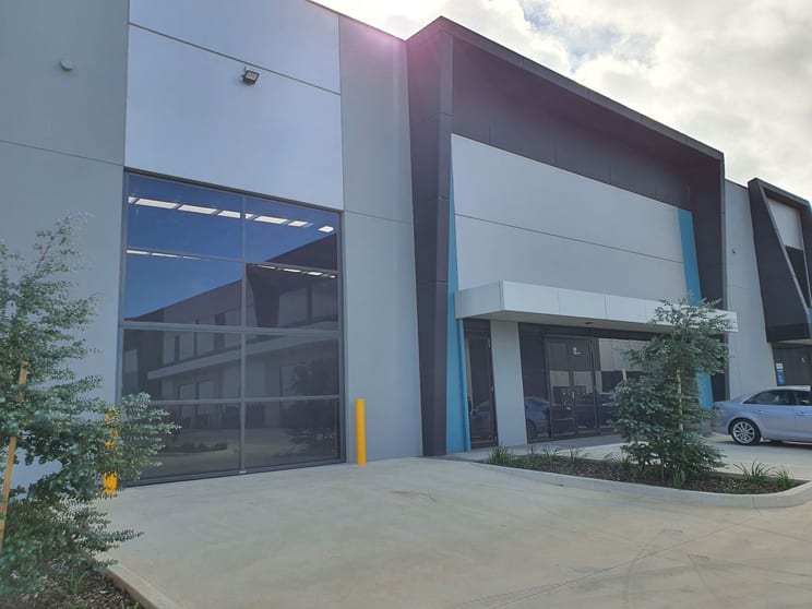 Click to view all images 39 Tallis Circuit Truganina VIC 3029 - Image 1
