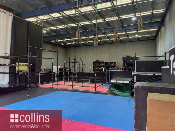 Click to view all images 2 Eastlink Drive Hallam VIC 3803 - Image 3