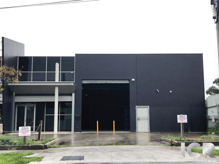 Click to view all images 17 Louis Street Airport West VIC 3042 - Image 1