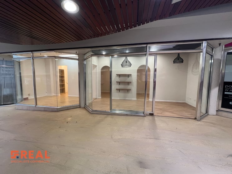 Click to view all images Shop 24 'Beach House 52 Marine Parade Coolangatta QLD 4225 - Image 1