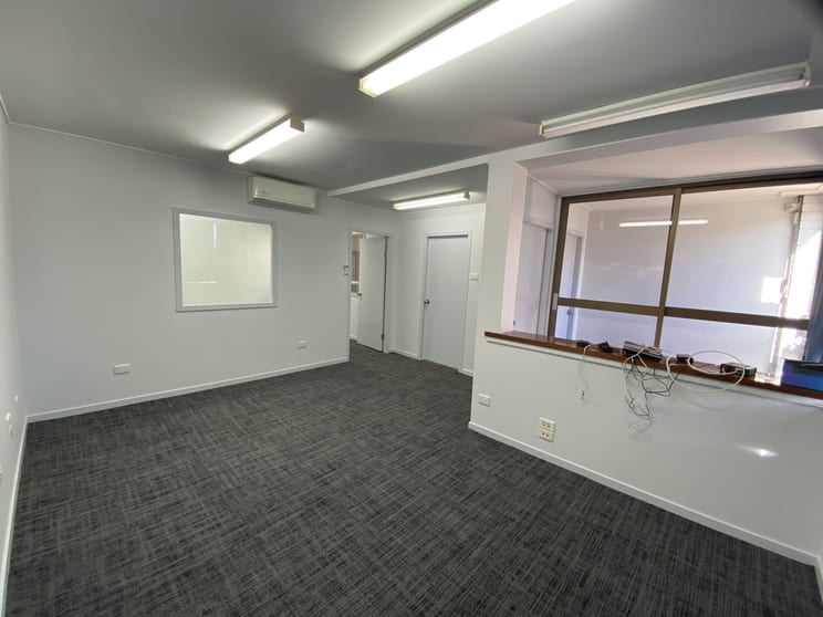 Click to view all images 3/55 Railway Parade Rocklea QLD 4106 - Image 2