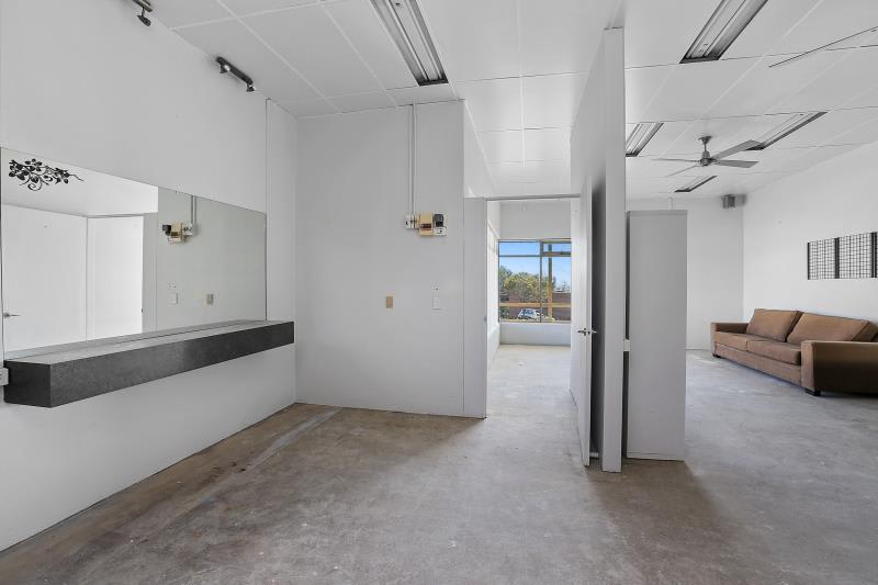 Click to view all images Shop 1, 3 - 5 Harding Street Portarlington VIC 3223 - Image 3