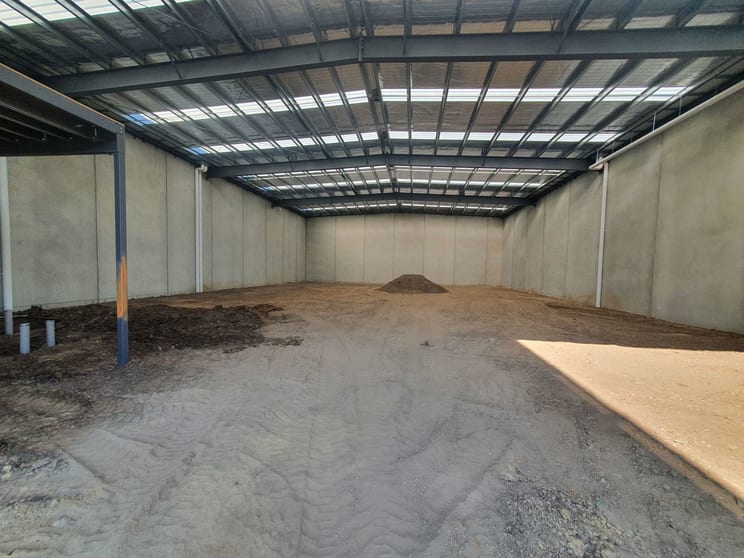 Click to view all images 26,22 Atlantic Drive Keysborough VIC 3173 - Image 3